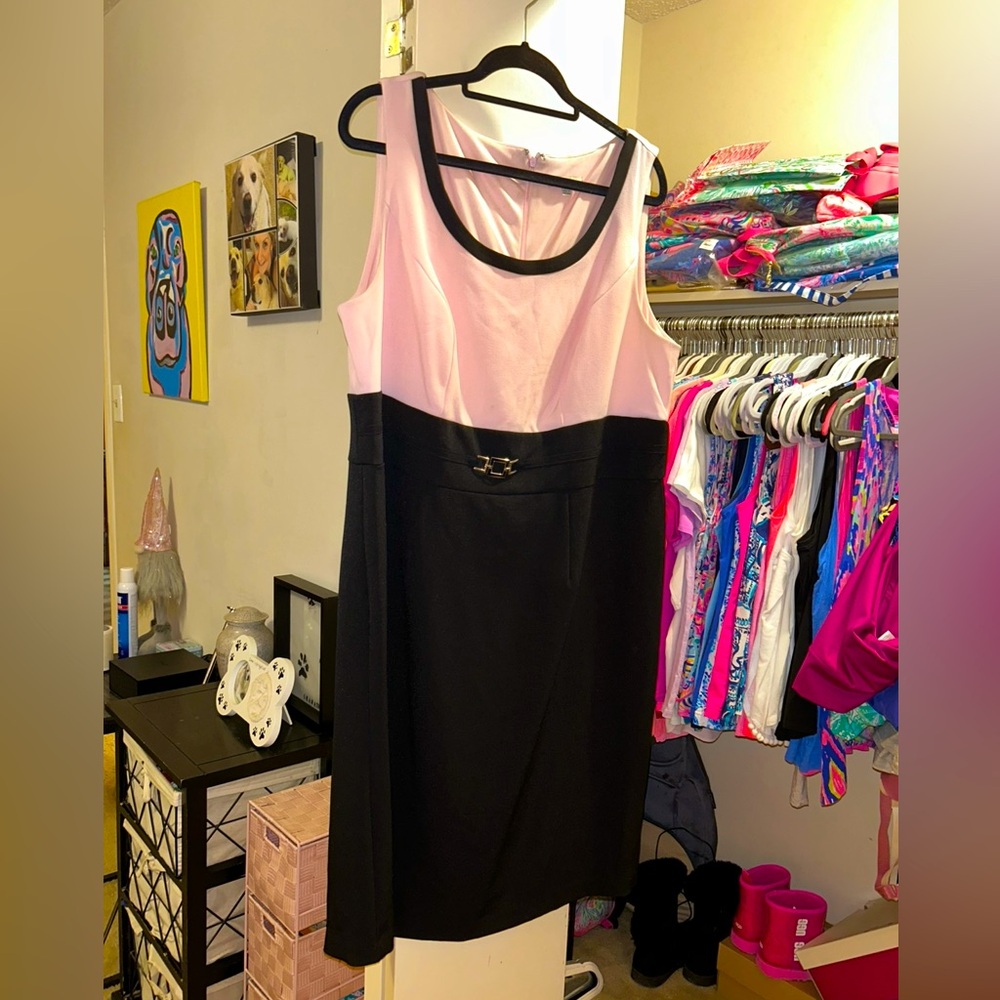🩷🖤Sandra Darren Colorblock Dress🖤🩷